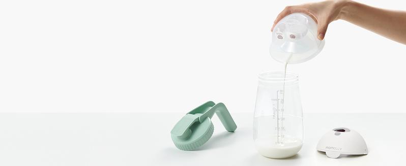 Momcozy Breast Milk Pitcher, Resistant to Heat and Cold Abrupt Temp Swings, No Leak Glass Breast Milk Fridge Storage Container With Wide Mouth, Fast Baby Formula Maker, Breastfeeding Essentials