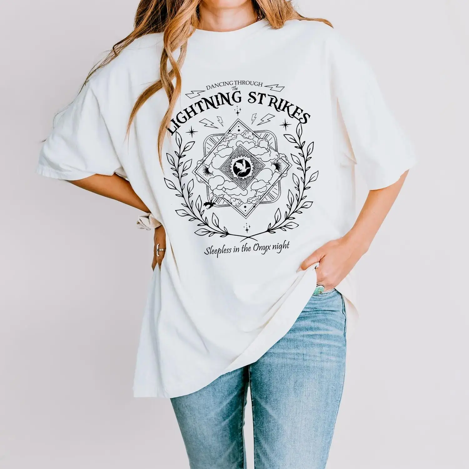 Dancing Through Lightning Strikes Shirt Onyx Storm Shirt Fourth Wing G Shirt Basgiath War College Sleepless in the Onyx Night Shirt