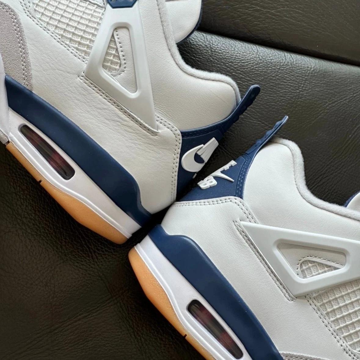 Nike SB x Jordan Air Jordan 4 "Navy" Textile & Synthetic Leather Mid-Top Retro Basketball Shoes Unisex White & Blue All Seasons Lightweight Comfortable Versatile