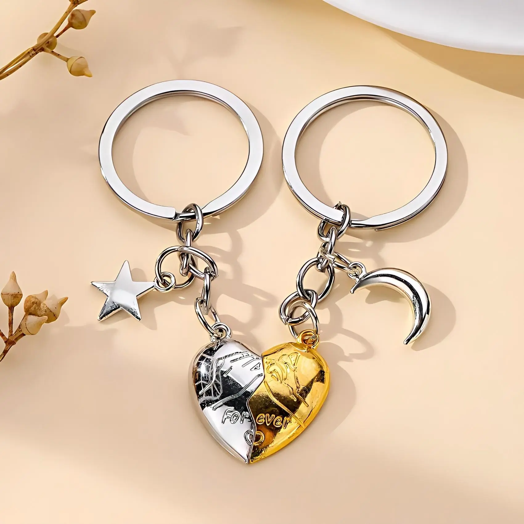 Magnetic Heart Star & Moon Keychain - Forever Love Keepsake for Couples & Family, Cute Couple, Gifts For Girlfriend, Gf Gift, Gifts For Boyfriend, Boyfriend Birthday Gift