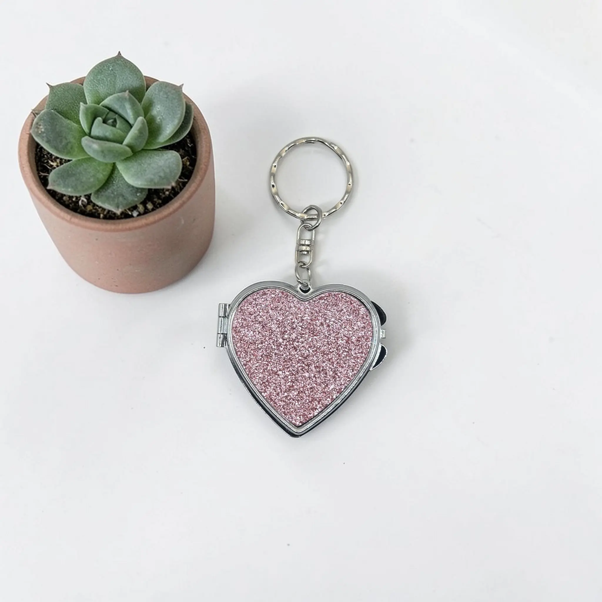 💖✨ Sparkle Heart Mirror Keychain ✨💖