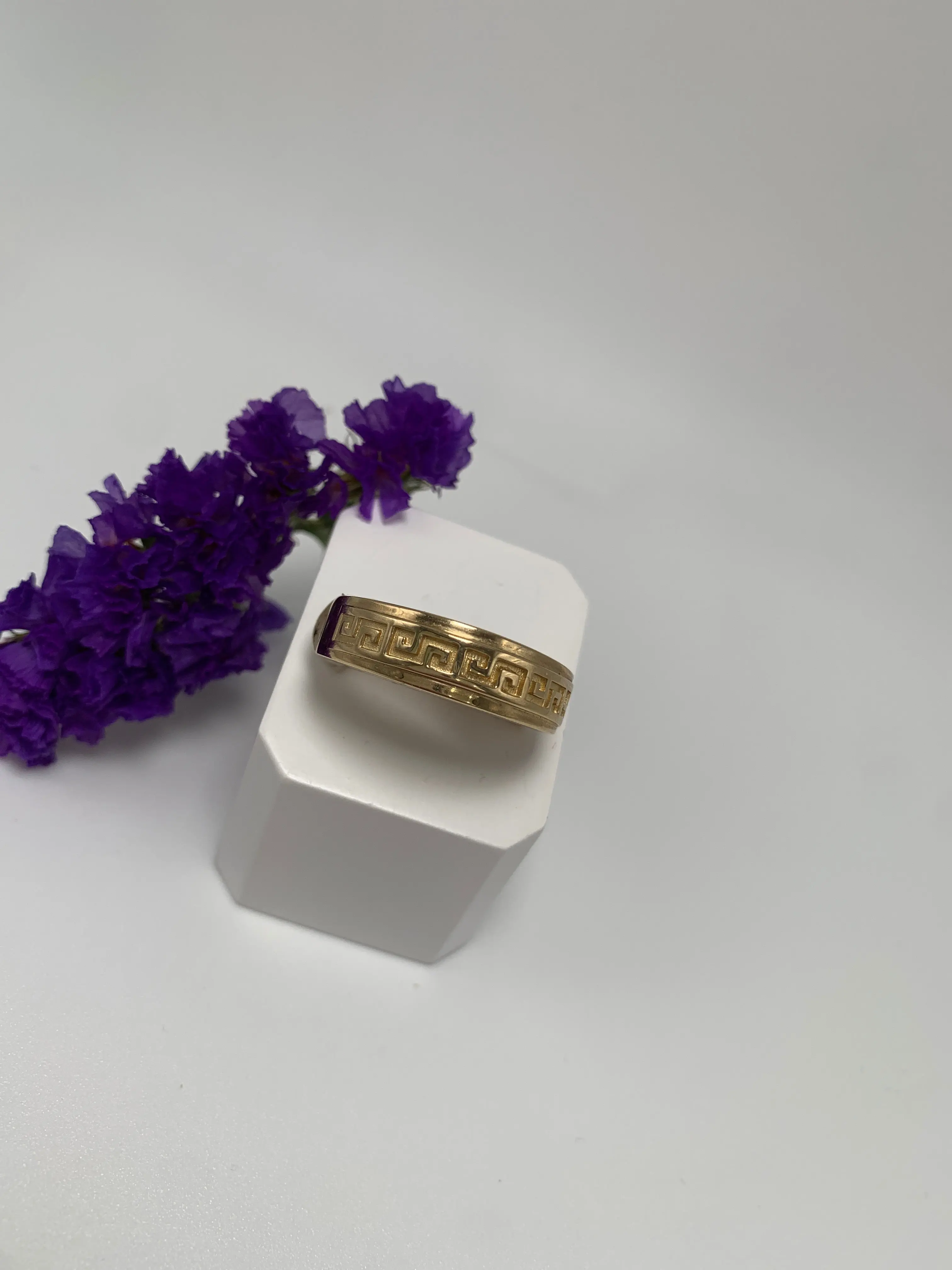10K Gold Men's Wedding Ring