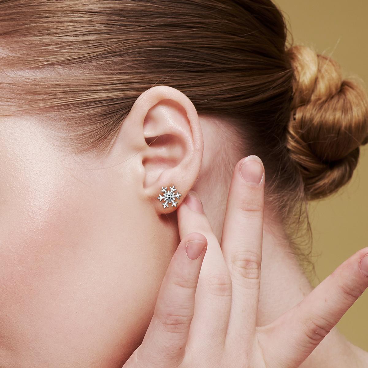 Delzzad Romantic Icy Snowflake Stud Earrings Synthetic Moissanite S925 Earring Jewelry Perfect Birthday Engagement Anniversary Christmas Gift Delzzad Romantic Icy Snowflake Stud Earrings Synthetic Moissanite S925 Earring Jewelry Perfect Birthday Engagement Anniversary Christmas Gift