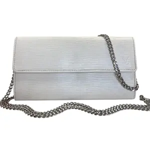 Pre-owned Louis Vuitton Leather Crossbody Bags Ivory Epi Sarah Wallet with Chain