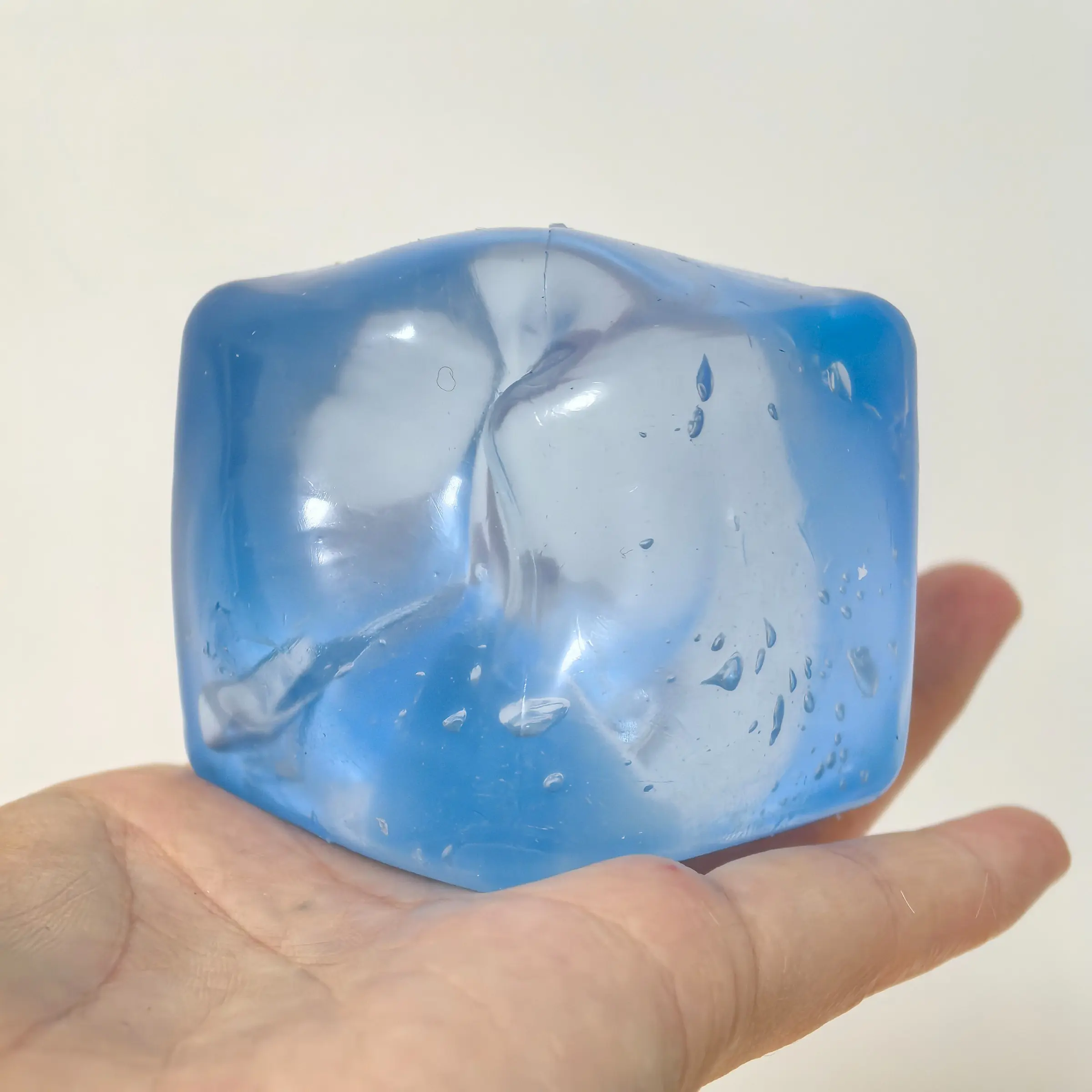 Square Gel Ice Cube Squishy Toy, Squishy Fidgets, Fidget Squeeze, Slow Rebound Malt Sugar Stress Ball, Portable Office Stress Relief Toy, Unisex, No Battery Required, Soft Stress Ball