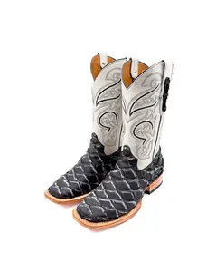 Cowboy Boot Gray Pirarucu Bass