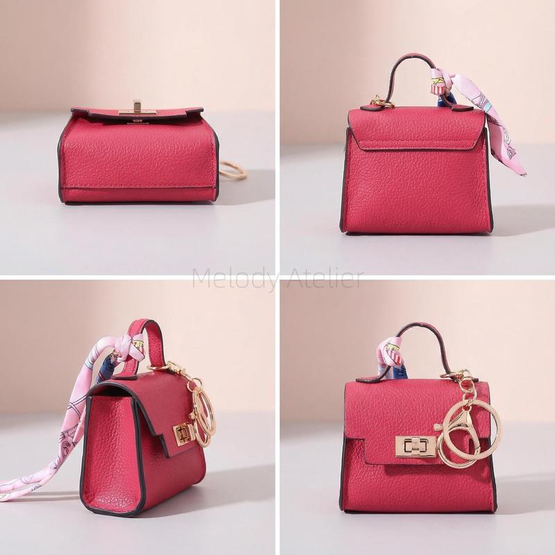 1PCS Mini PVC Waterproof Makeup Pouch Compact travel makeup bag, portable storage case Ideal for coins, keys, and other small items Perfect for women's daily use, travel, and outdoor activities.