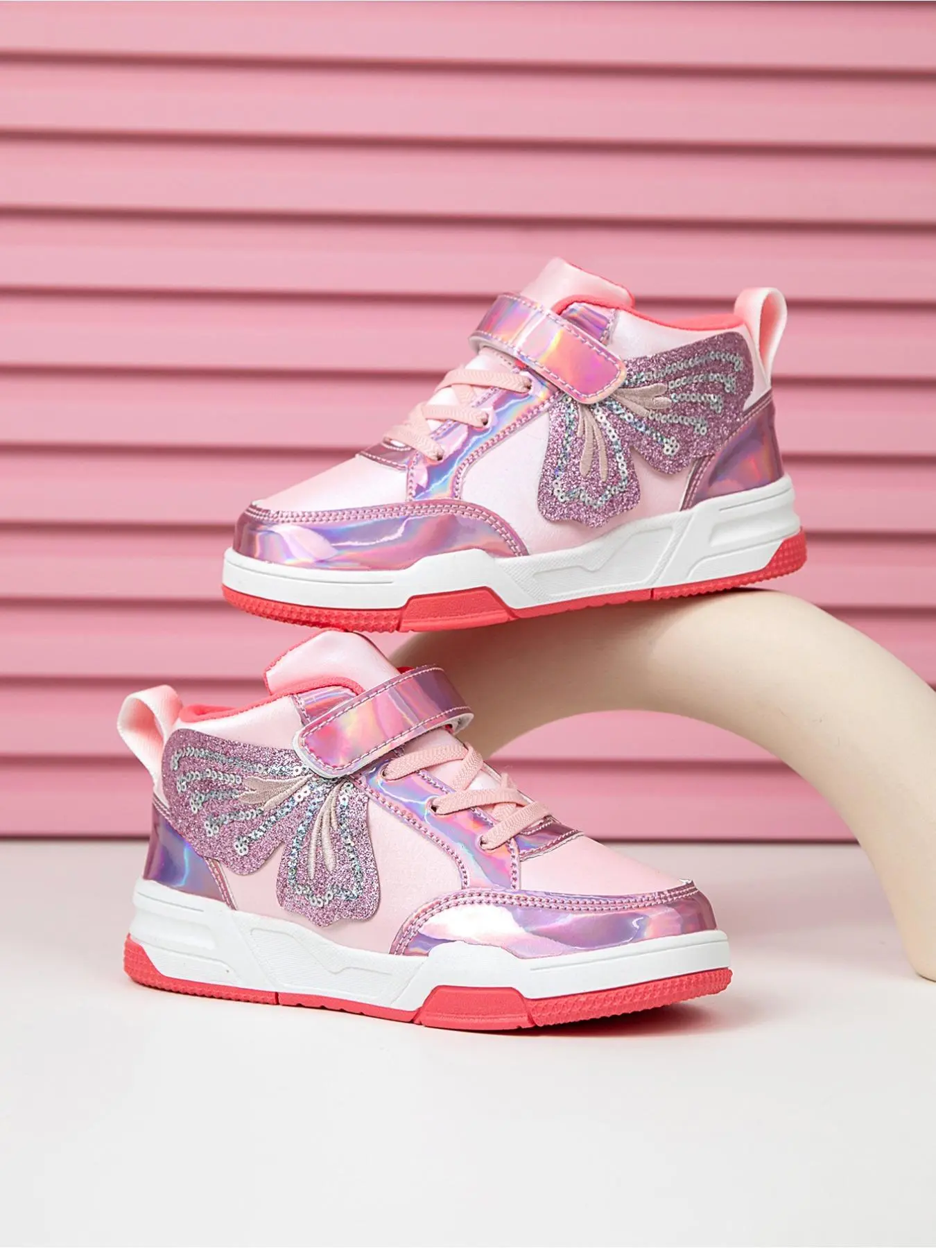 Girls' Cute Girly Butterfly Glitter Low Top Sneakers, Trendy Casual Comfortable Shoes for Kids Daily Wear