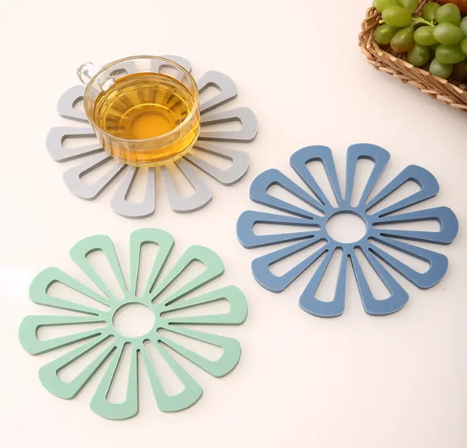 Modern 3-Piece Decorative Floral Silicone Trivet Mats Set - Heatproof, Non-Slip Hot Pads for Cooking, Tea, Hot Dishes, Hanging Home Kitchen Decor for Daily Use, Birthday Gift Option