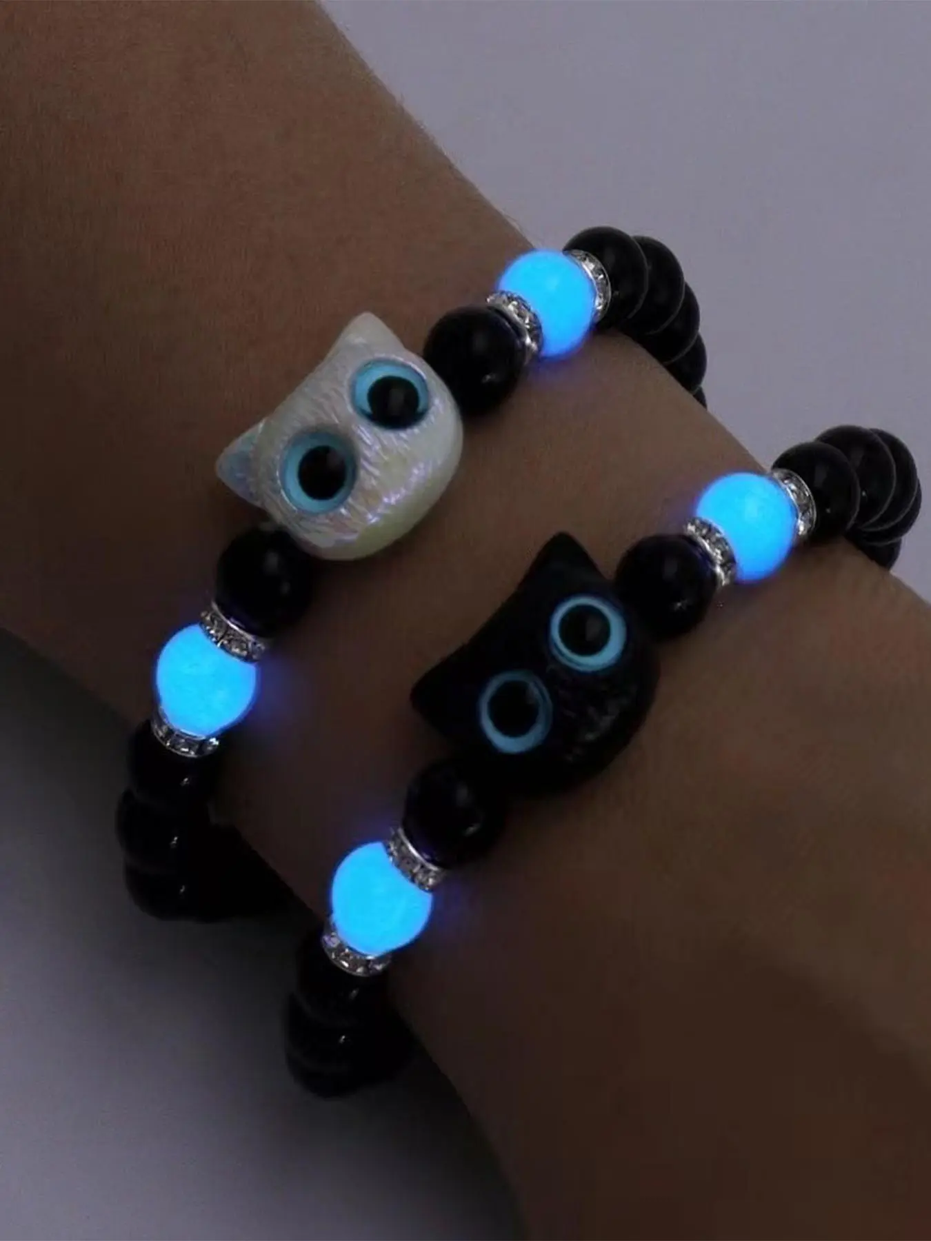 Cute Cat Charm Decor Glow in The Dark Design Beaded Bracelets, Fashionable Bracelet Style with Charms, Trendy All-match & Exquisite Jewelry for Women & Men As Jewelry Gifts for Party, Daily Clothing Decor
