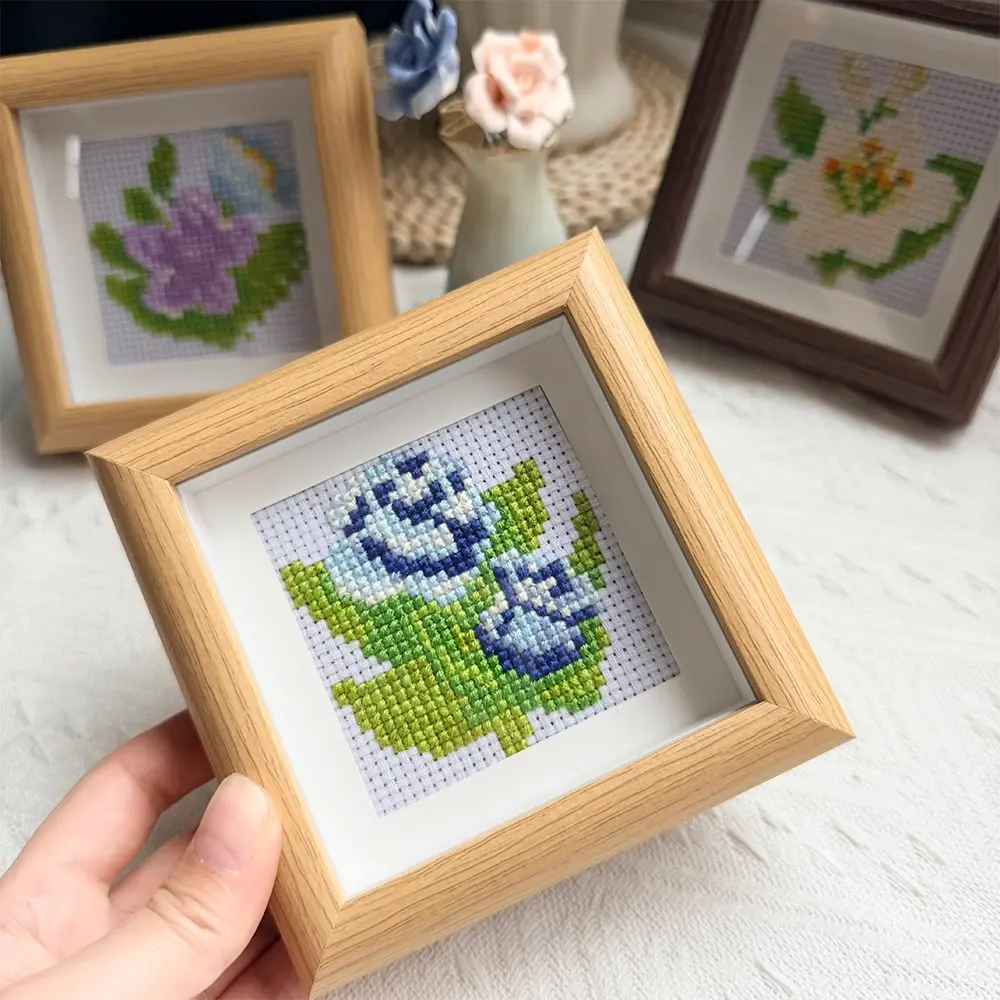 Beginner-Friendly Cross Stitch Craft Kit with Embroidery Design, Frame, Embroidery Cloth, Thread, Tools, Unique Home Decor Gift Set, DIY Kits