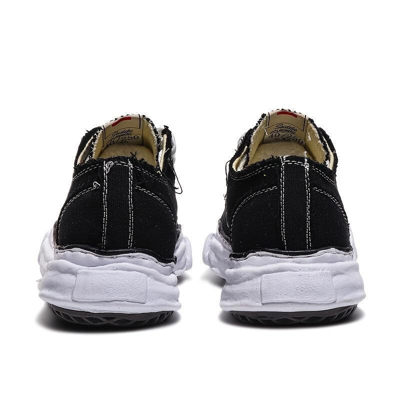 Men'S And Women'S Board Shoes Putian Thick Soled Shell Head Shoes Explosion Increase Casual Shoes