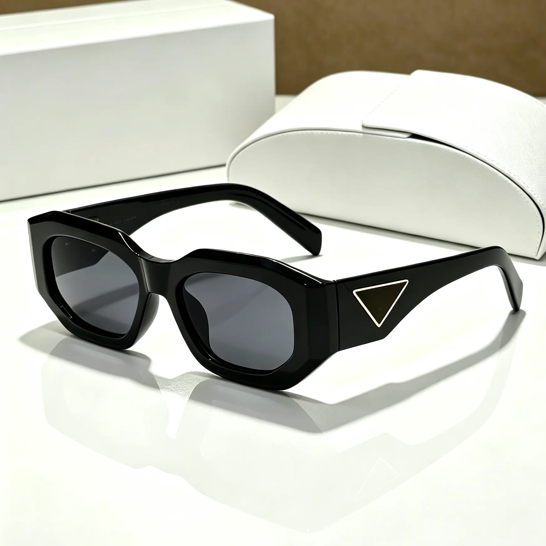 Trendy Rectangle Sunglasses for Women Men Retro Metal-Decorated Square Frame Sun Glasses with UV400 Protection Fashion Outdoor Accessories