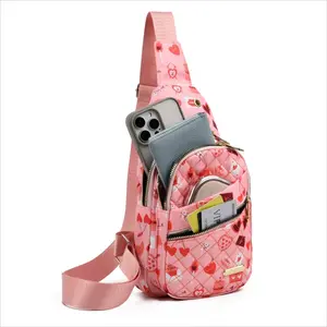 Fashion Lightweight Crossbody Bag with Heart Pattern & Multiple Pockets Pink Quilted Design for Everyday Use Ideal for Daily Use