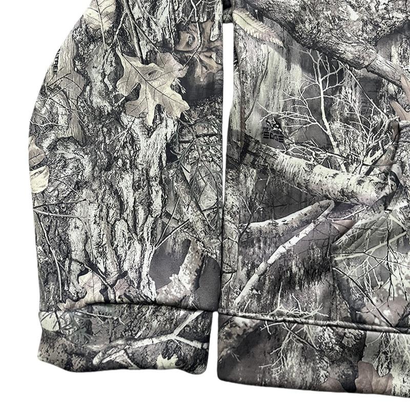 Popular fashion spring/autumn new arrivals: American street style retro camouflage maple leaf hoodies, digital print fashion hooded sweatshirts, men's zippered hooded cardigans. Popular fashion spring/autumn new arrivals: American street style retro camouflage maple leaf hoodies, digital print fashion hooded sweatshirts, men's zippered hooded cardigans.