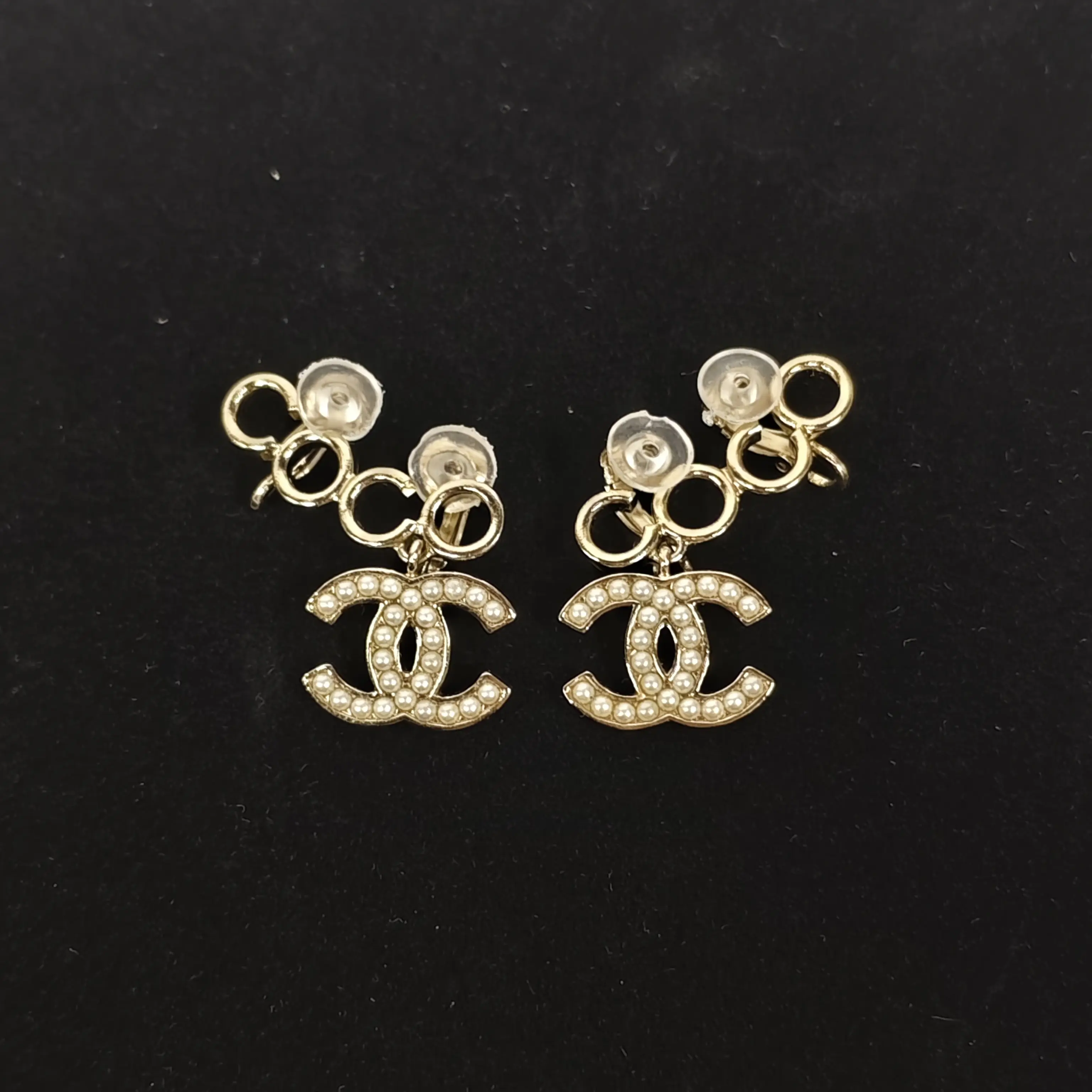 Pre-owned Chanel Double C Pearl Ear Cuff（SZS 03667 ）