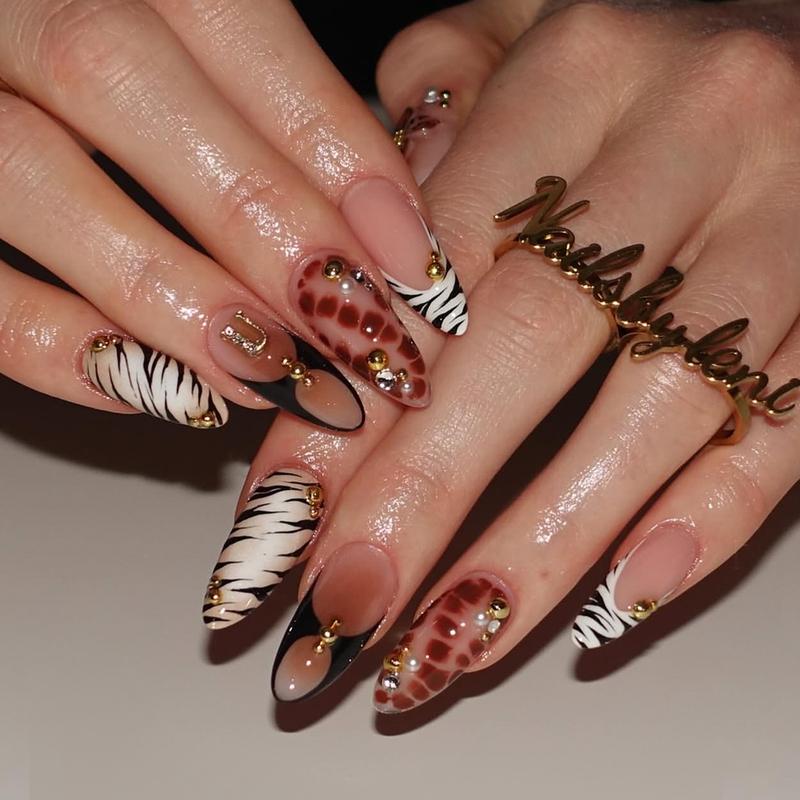 Cross-Border Wearable Nail Tips Gold Small Pearl Gold Dot Leopard Print Fake Nail Stickers Removable Almond Shape Nail Art