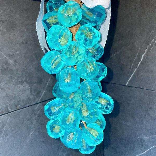 Paul Frank Grape Soap on a Rope – Handmade DIY Decorative Grape Soap, Natural and Gentle Moisturizing and CleansingLong-Lasting Fresh Scent Perfect for Home Décor and BathroomAesthetic & Creative Christmas Gift Choice Body Care Daily