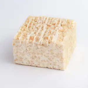 Drizzled White Chocolate Crispycake – Soft, Gooey & Creamy-Sweet GIANT Rice Crispy Treat