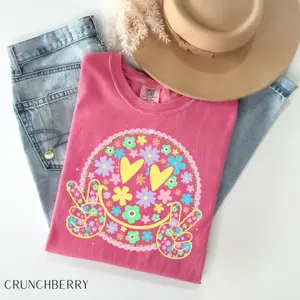 Comfort Colors Retro Groovy Smiley Face T-Shirt, Floral Peace Sign Graphic Cute Tshirt Summer Clothes
