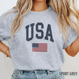 USA T-Shirt Faded Vintage Style Aesthetic American Flag Crewneck 4th of July Trendy Retro Style USA Olympic Crewneck Unisex T-Shirt