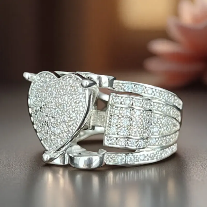 Sparkling Gothic Heart-Shaped Hip-Hop Cubic Zirconia Ring Unisex Design Suitable for Wedding Engagement Anniversary Ideal Gift for Valentine's Day Mother's Day Daily Casual Fashion Jewelry