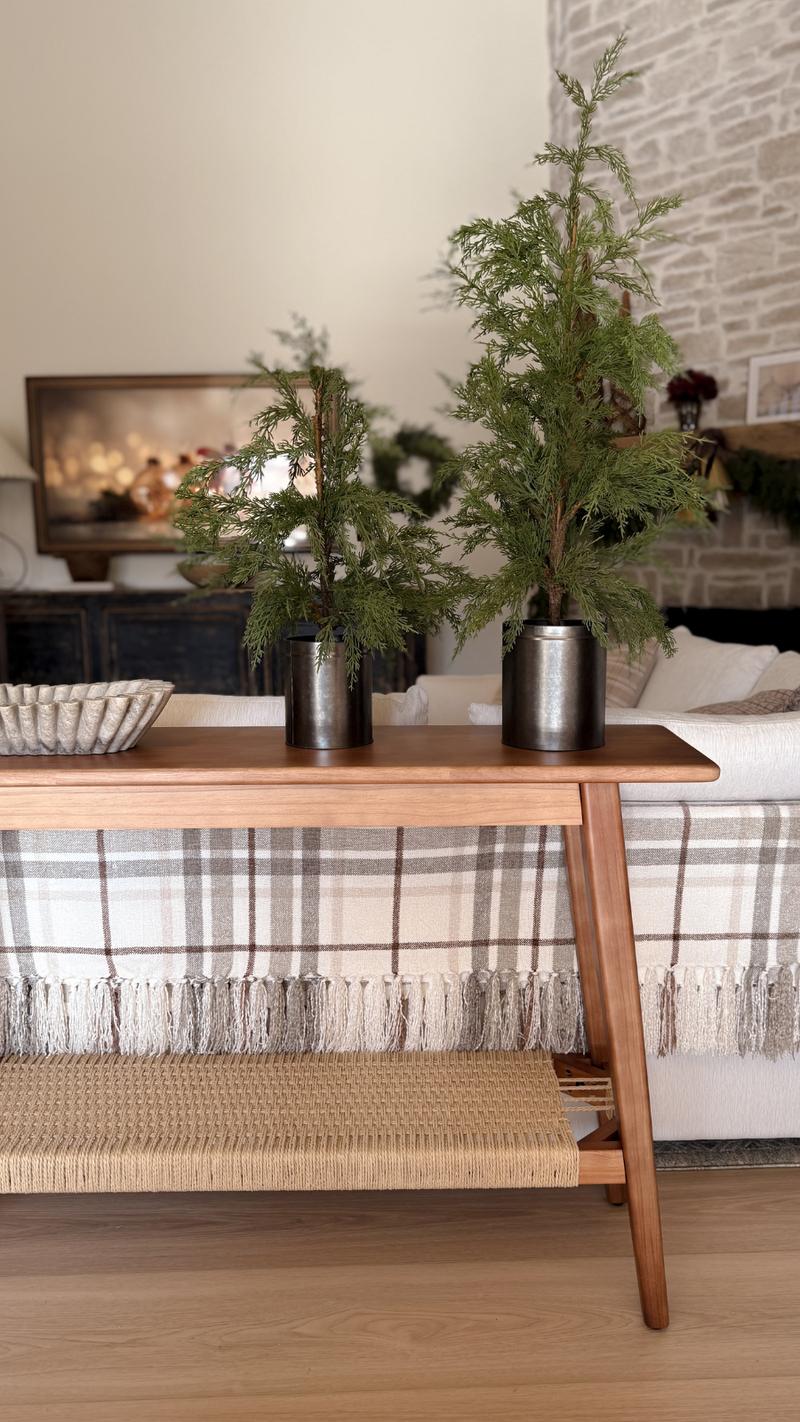 DAYALANE[Valentine's Day] Karen Storage Console Table 46'' with Woven Shelf - Solid Wood, Modern Walnut Entryway Table, Hallway Accent Table for Living Room & Bedroom