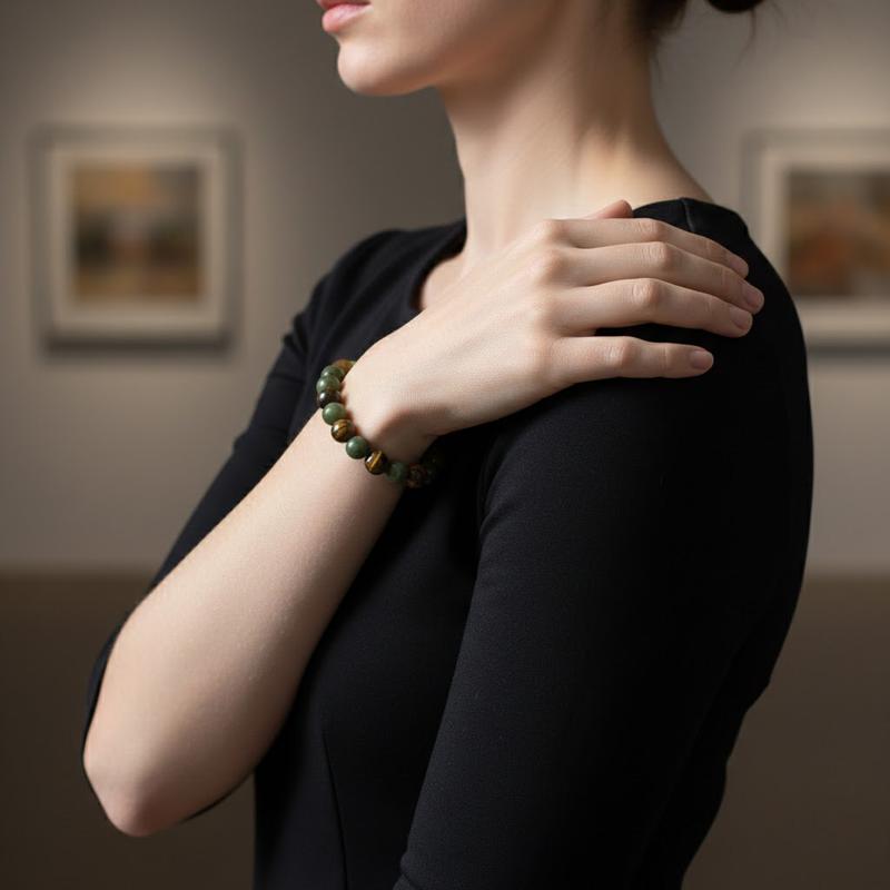 Tiger Eye Stone Bracelet Attracts Wealth, Stretchable Money Attraction Bracelet- Unisex Jewelry Gift Spiritual Protection & Abundance Manifestation Jewelry Gift for Her