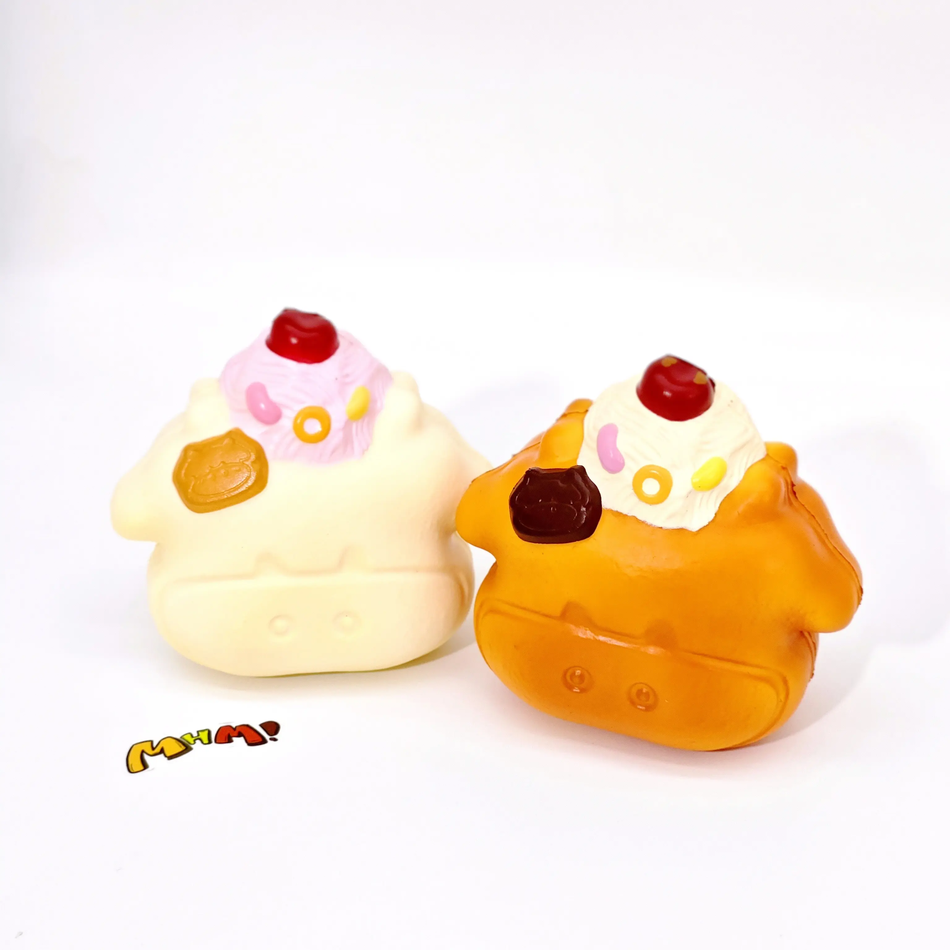 MHM Squishy Cow Dorayaki Slow Rising Squishy Toy, Soft Food-Themed Foam Sensory Toy, Cute Kawaii Gift