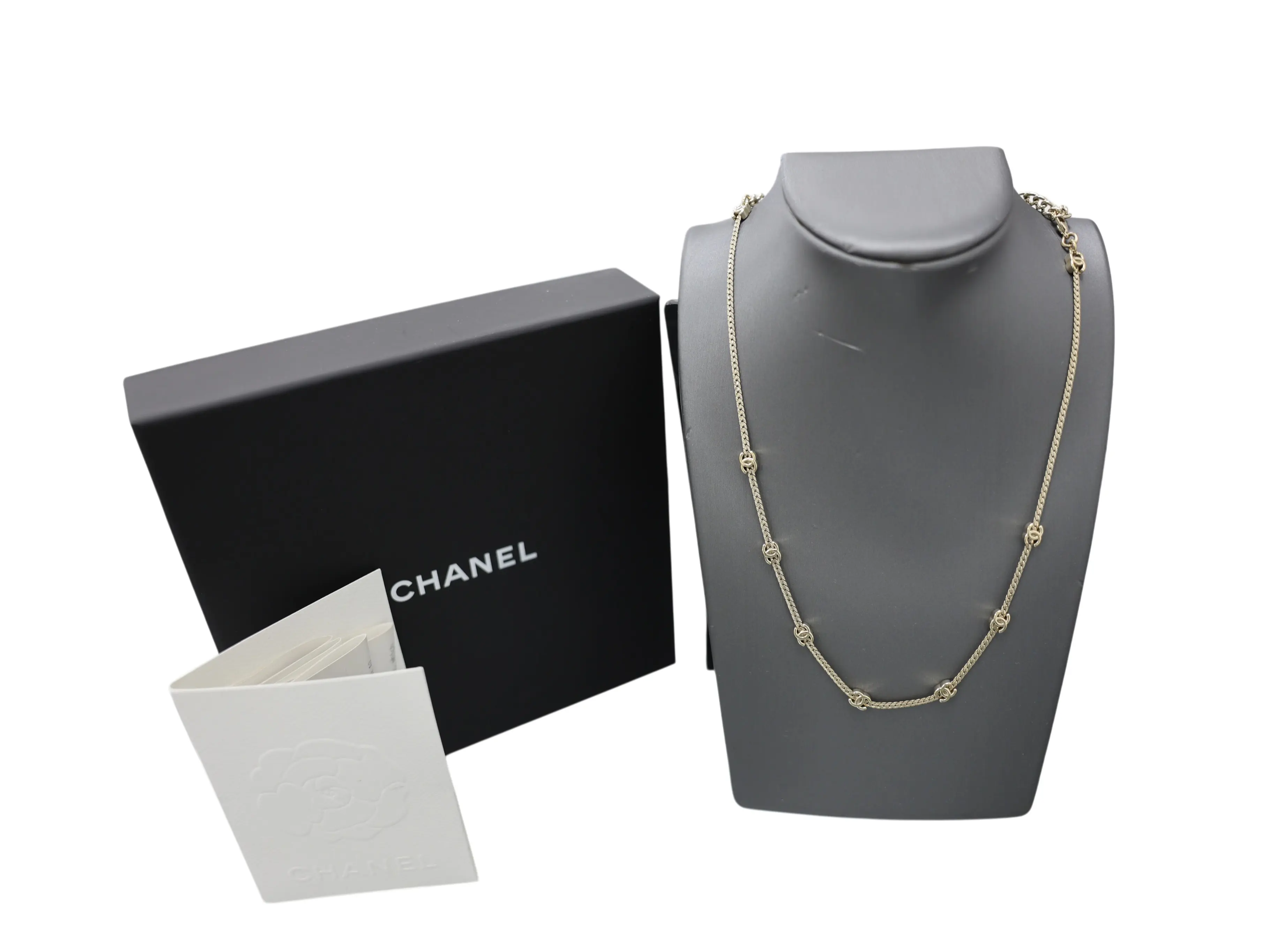 Pre-owned CHANEL CC NECKLACE