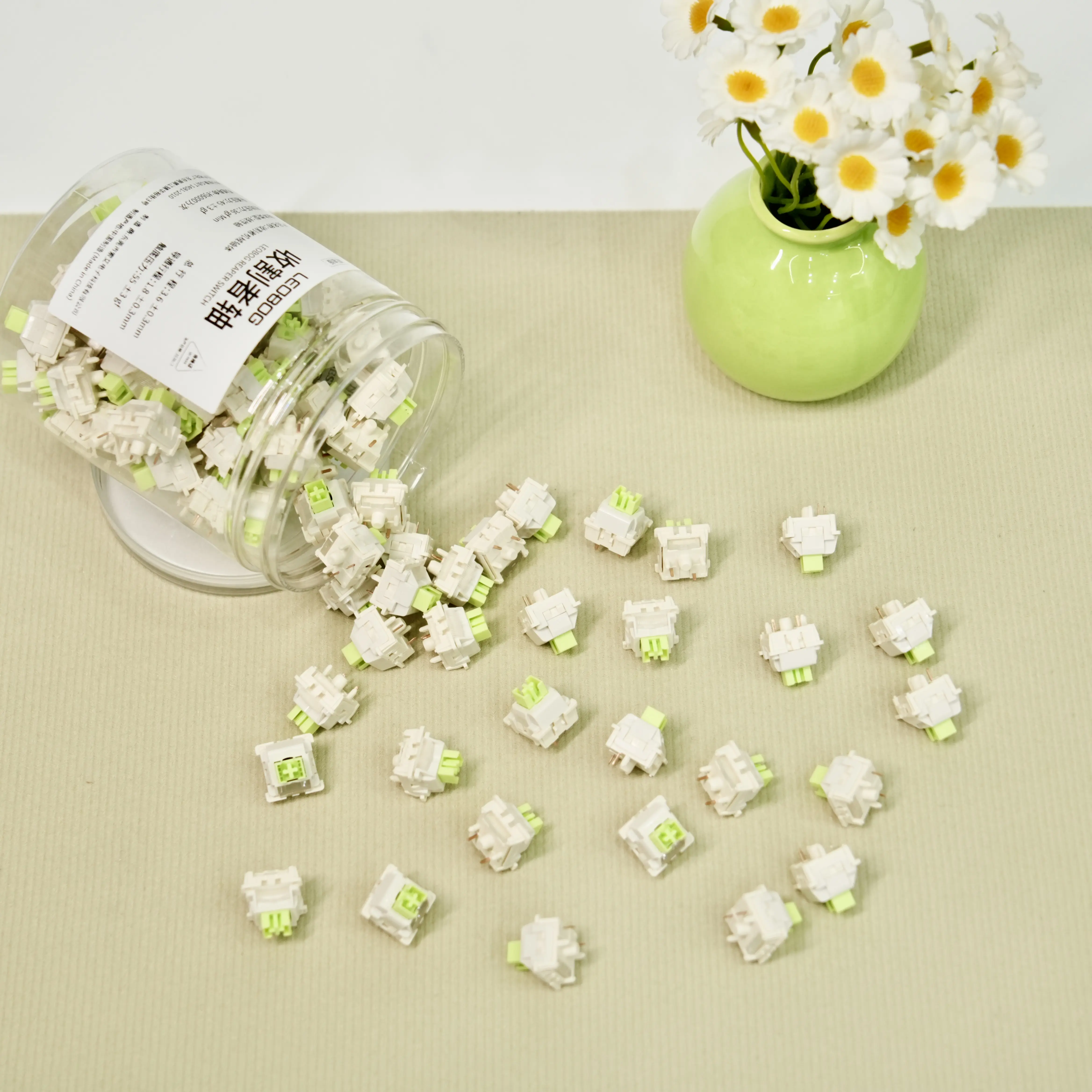 AULA x LEOBOG Reaper Keyboard Switches, 100PCS 5-Pin Pre-Lubed Linear Mechanical Keyboard Switches with POM Stem, MX Compatible for Custom Gaming Keyboards pc accessory