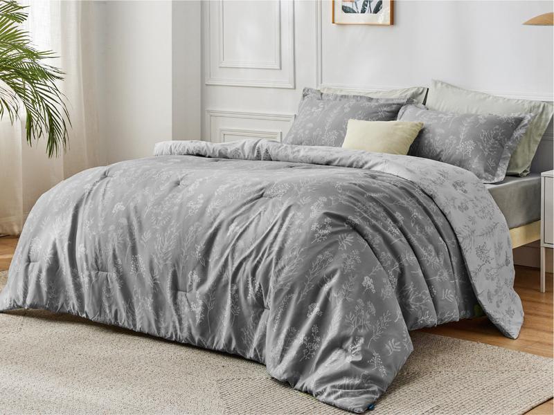 Bedsure 3 Pieces Cute Floral Bedding Comforter Set -Soft  Bed Set, 1 Soft Reversible Botanical Flowers Comforter and 2 Pillow Shams Valentine's Day Gifts