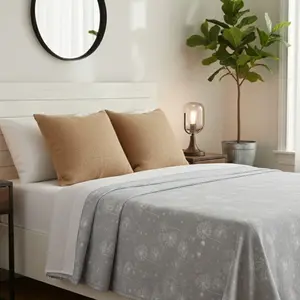 Palisades Dandelion Gray And White Queen Sheet Set