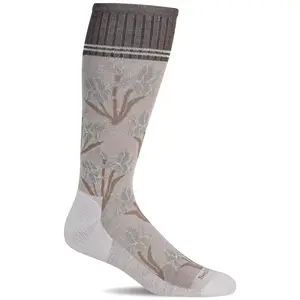 Sockwell Women’s Iris | Moderate Graduated Compression Socks - Putty