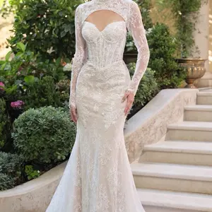 Detachable long sleeve wedding dress