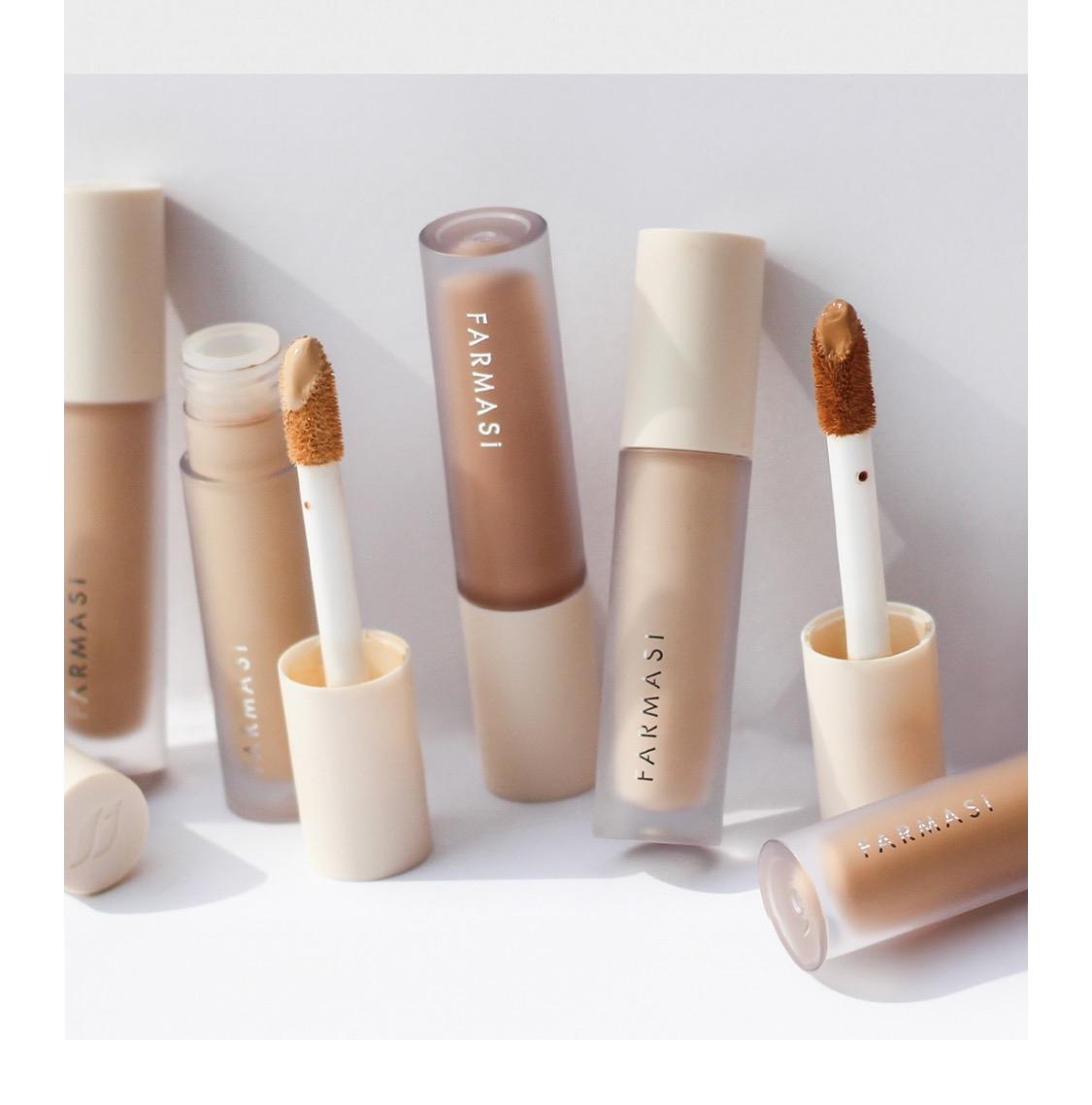 VFX Pro Liquid Concealer Plumping Foundation Cosmetic