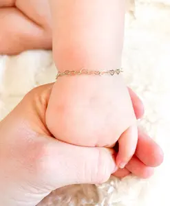 Dainty Heart Chain Bracelet for Newborns - Hypoallergenic Tarnish Resistant Metals with Extra Links for Growth - Perfect Gift for Mothers and Babies