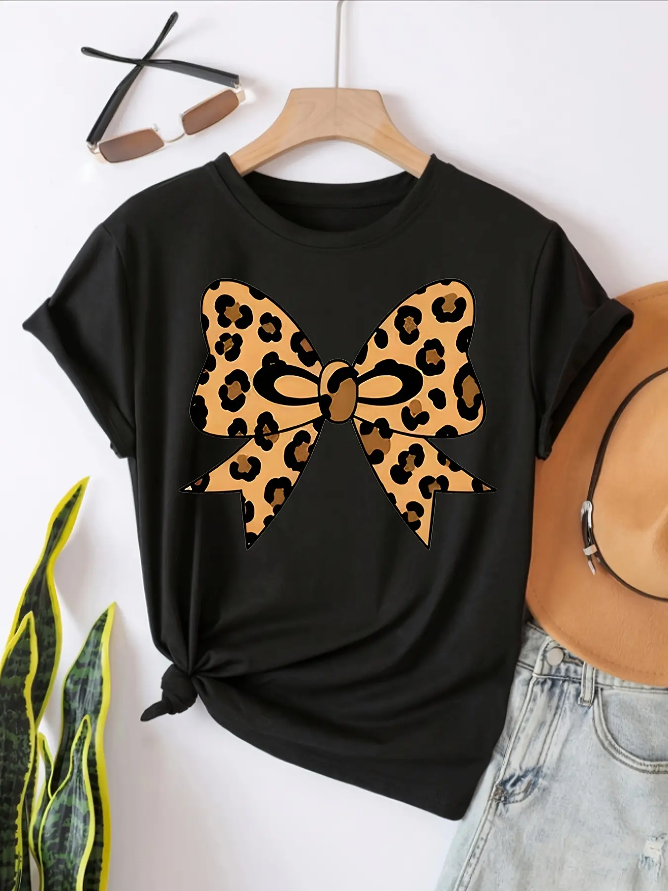 European & American Fashion Loose Versatile Casual Short Sleeve Crewneck Women's T-Shirt: Cotton Printed, Wearable SS-Autumn, Fit for Commute/Outings, Breathable Elegant