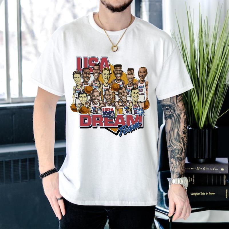 1992 Basketball Shirt – 90s Dream Team USA graphic tee, classic cotton, perfect for men and women. A great gift for sports fans and retro lovers.