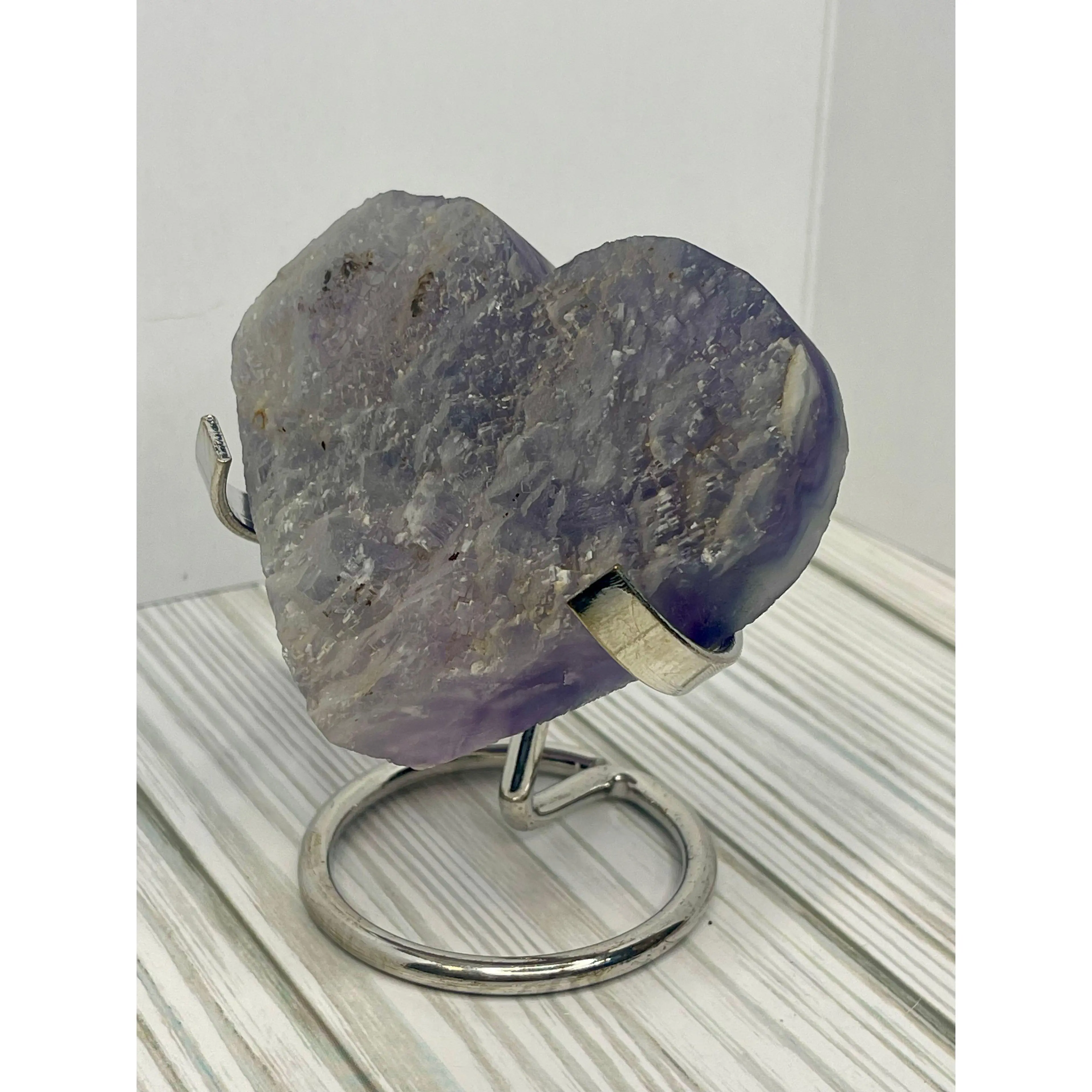 High-Quality Unique Fluorite Cubic Heart Geode - Rare Heart-Shape Stone Carving with Water Element, for Pisces, Solar Plexus (Yellow), Neutralizes Negative Energy, Enhances Mental Clarity, Improves Decision Making, Mental Health