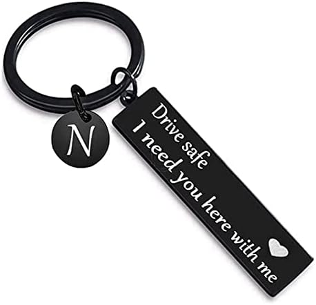 Safe driving, I need you by my side keychain, made of stainless steel, suitable for him or her, love heart-shaped couple keyring, romantic birthday or Valentine's Day gift, for boyfriend or girlfriend, a creative gift of love