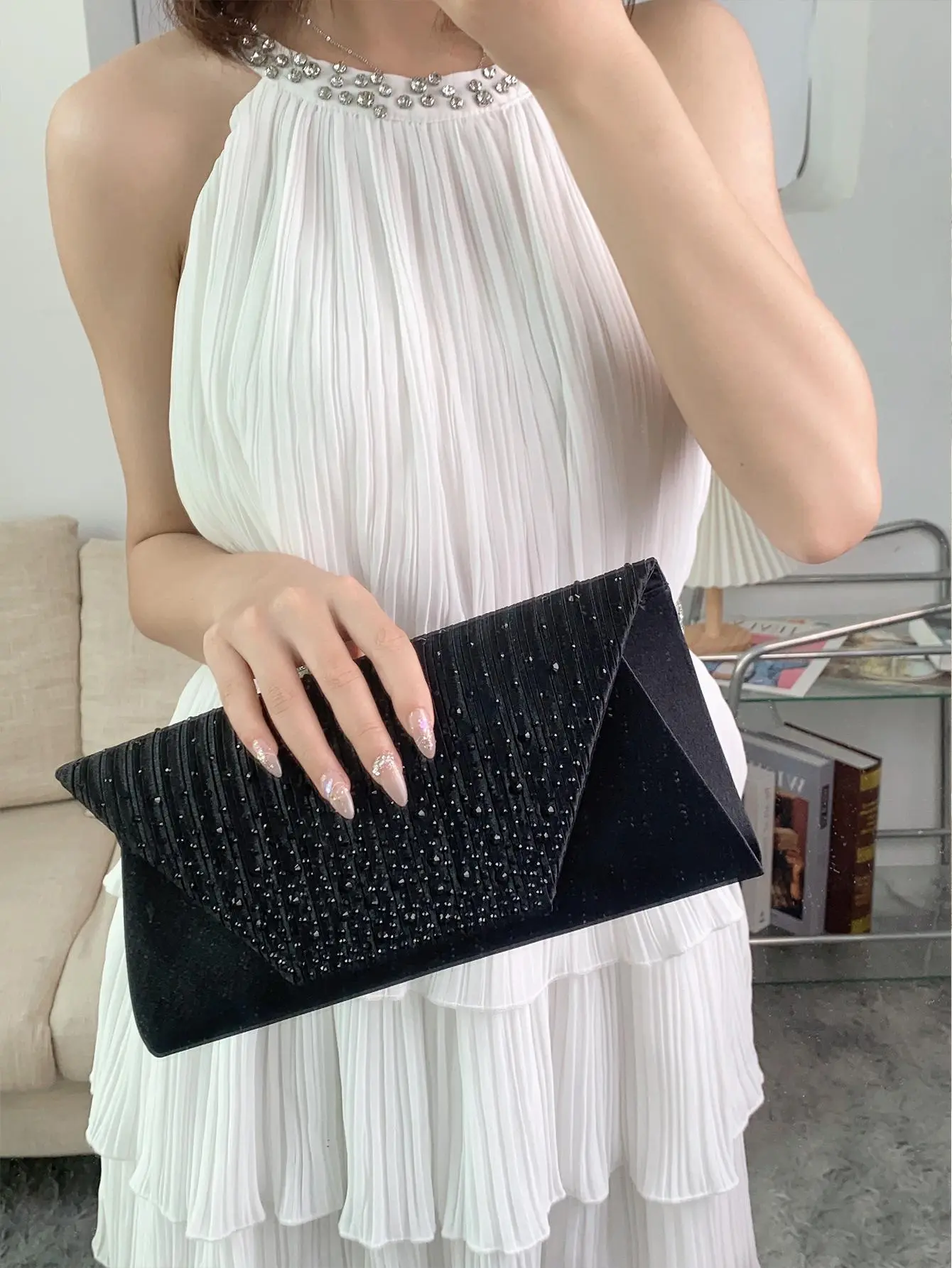 Black Rhinestone Envelope Clutch Purse for Women, Sparkly Pleated Evening Handbag, Elegant Glitter Clutch for Wedding, Prom, Cocktail Party, Formal Events & Night Out, Dressy Party Clutch