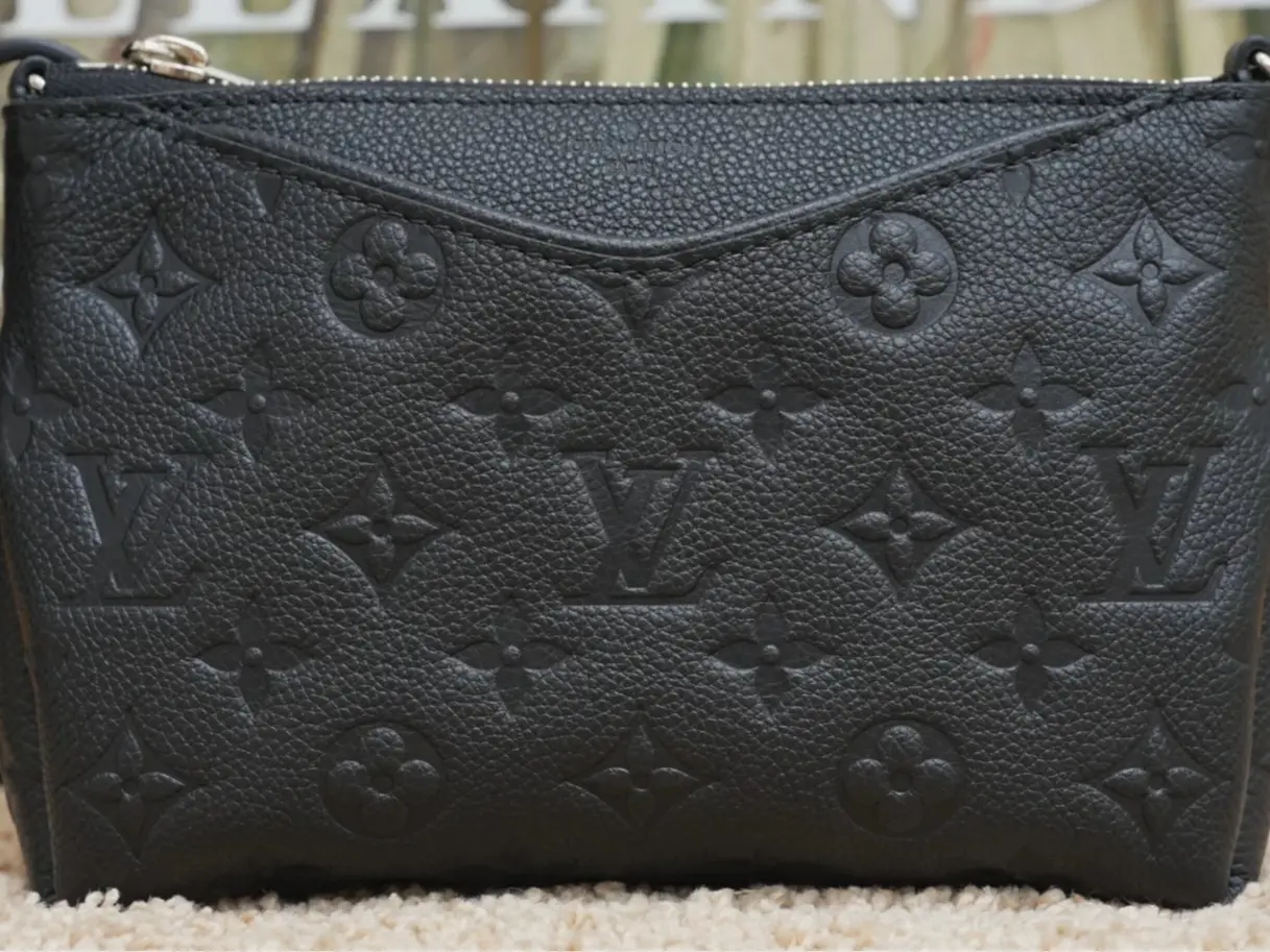 Pre-owned Louis Vuitton vcoated canvas Messenger Bags black Pallas mini Clutch 【Senza 1】