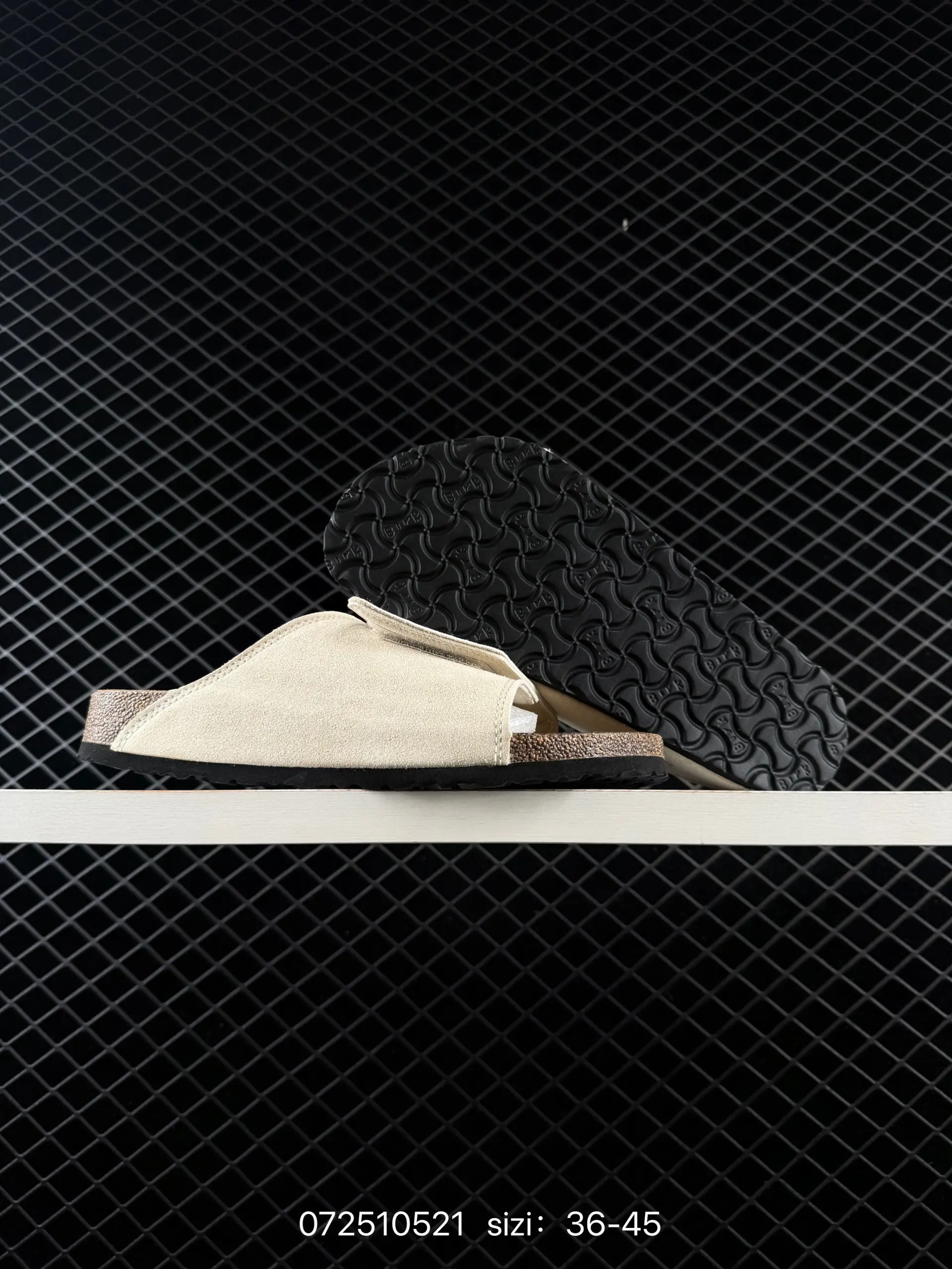 Boston Shearling Minimalist, stylish, comfortable, and versatile—durable, slip-resistant casual slip-on mules