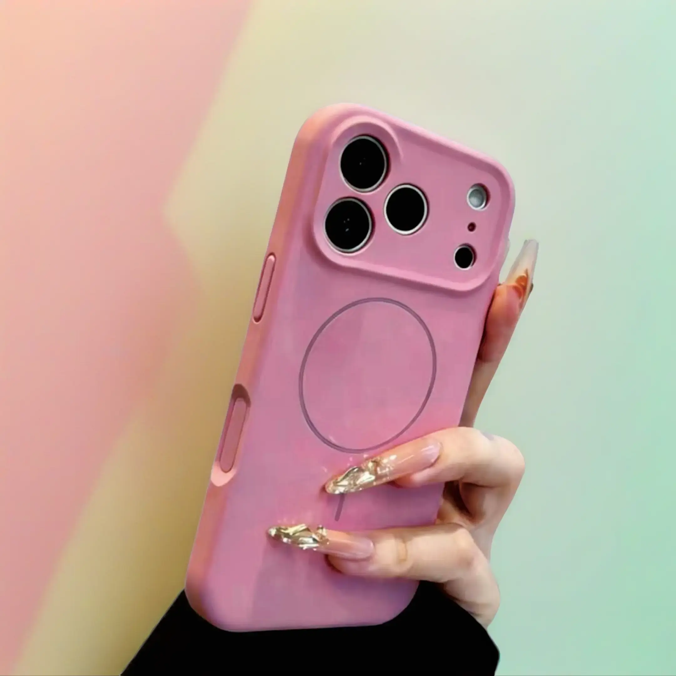 This new phone case adopts the same design as the IP 17 Pro Max . martphone It is equipped with an integrated magnetic shock-proof protective case that won't turn yellow or attract fingerprints. # Liquid silicone rubber# Smartphone #Protection