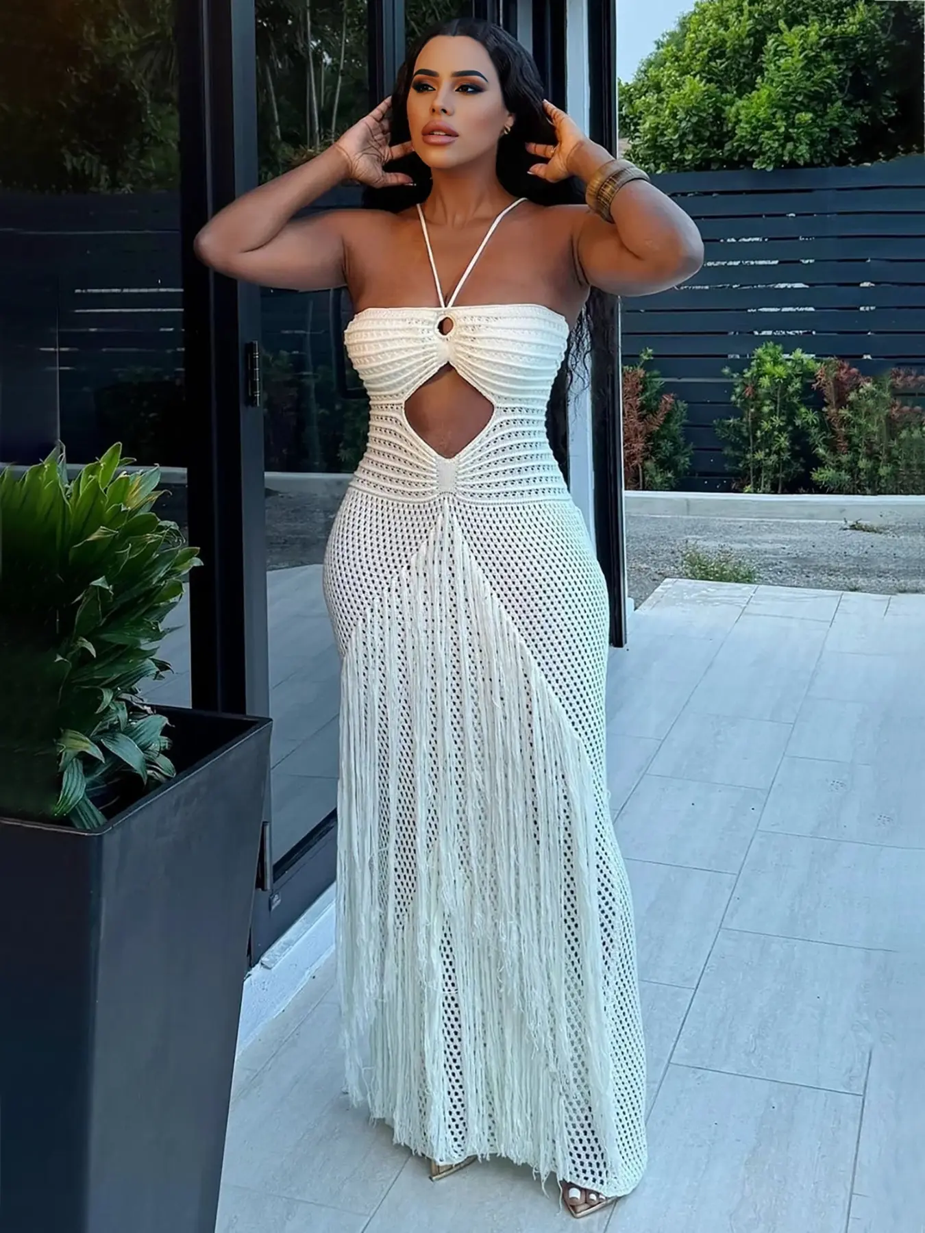 Women's Crochet Knit Breathable Maxi Dress with Fringe Tassel Sexy see through Cutout Halter Backless Boho Chic Casual Style Beach Party Vacation Summer Outfit Resort Wear Elegance