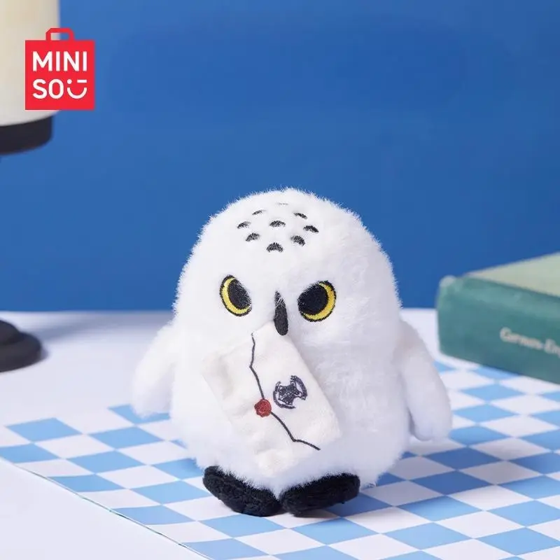 Harry Potter 5in Soft White Hedwig Plush Keychain - Official HP Merch with Magnetic Hook, Hedwig on Metal, Key Accessories, Cute Keychains for Car Keys, Stuffed Pendant for Bags, Ideal Gift for Fans’ Kids’ Birthdays