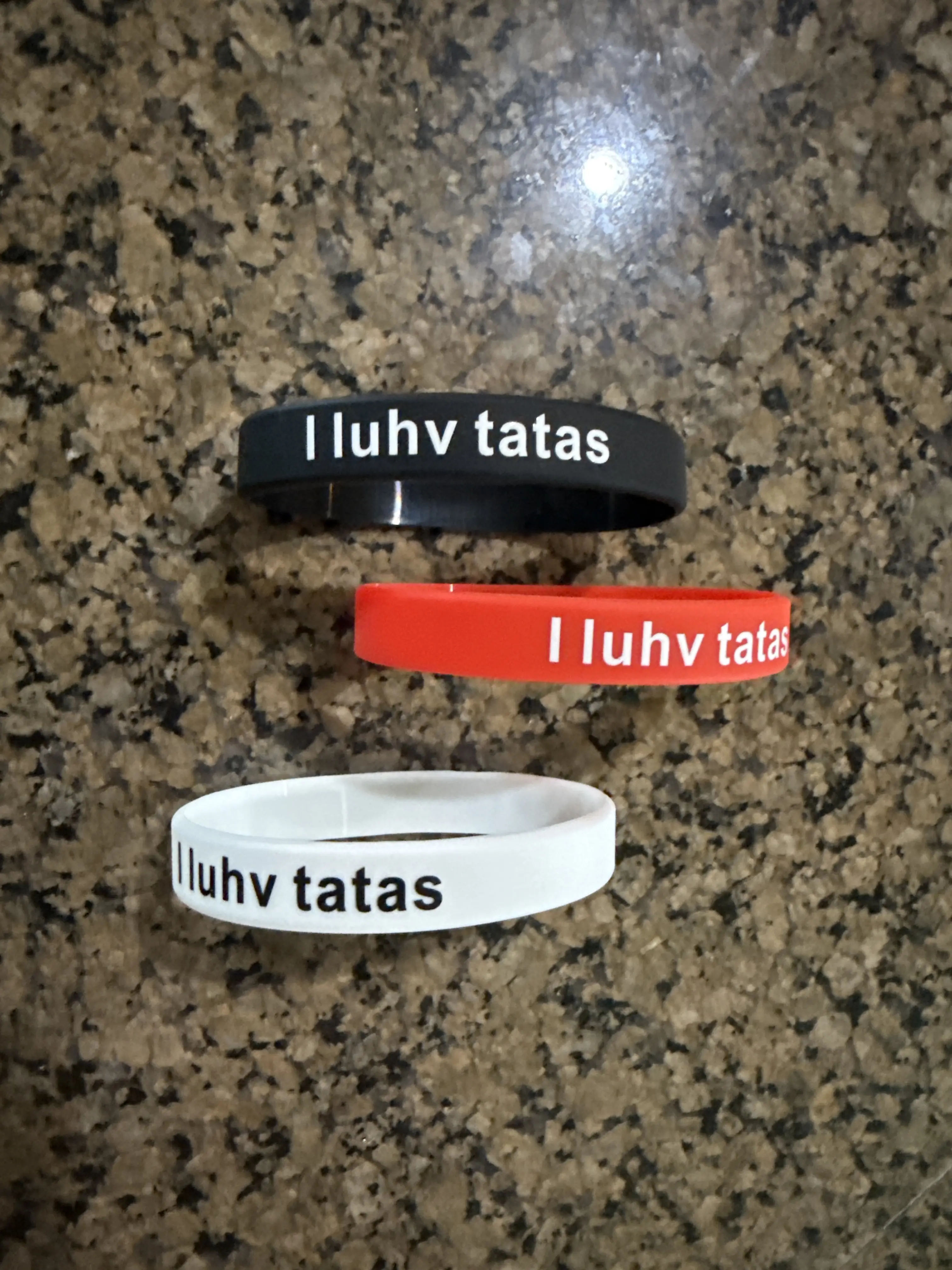 Funny Silicone “I luhv tatas” bracelets