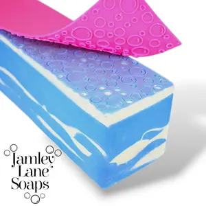 The Bubble Relief Soap Impression Mat | 3D Circular Texture Tool