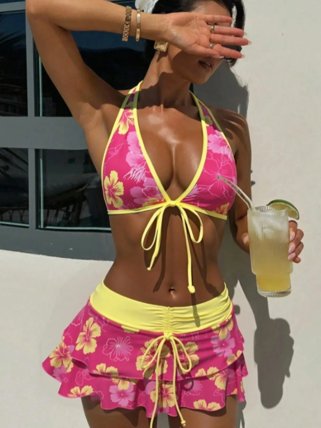 Women's Summer Beach Festival Print Halter Bikini with Skirt Set, Fashion Beachwear Swimwear, Swimsuit Sets, Casual Vacation Style, Fitted Tank Top and Skirt Three-Piece Suit